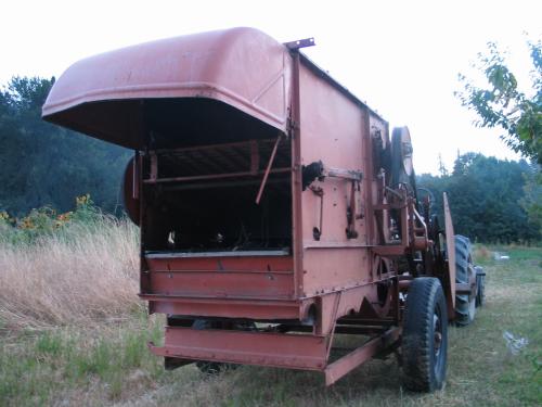 Stationary field thresher